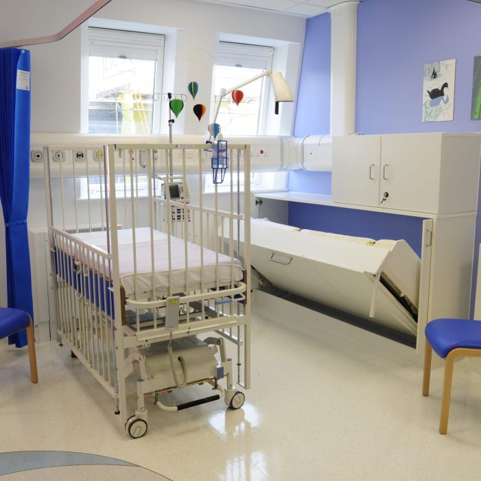 Bed Pivoting Away, Matching Top Box Closed