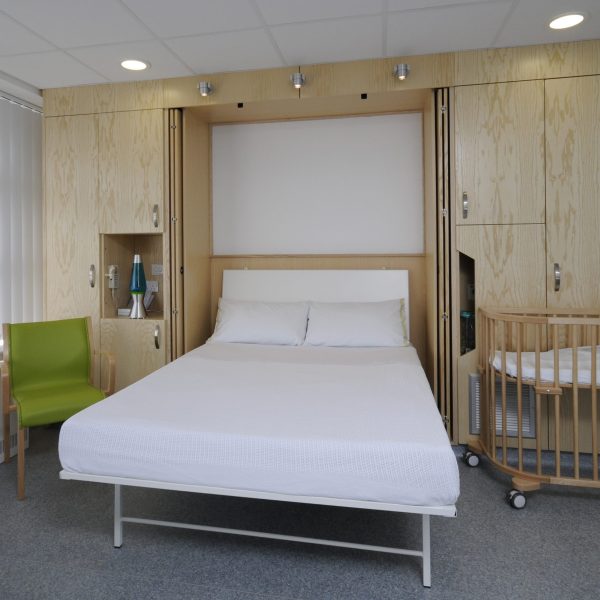 neat a ward patient beds